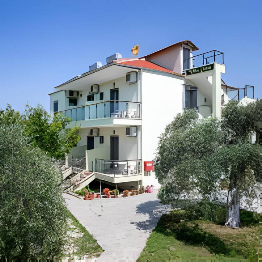 Villa Elista Astris Bagian luar foto