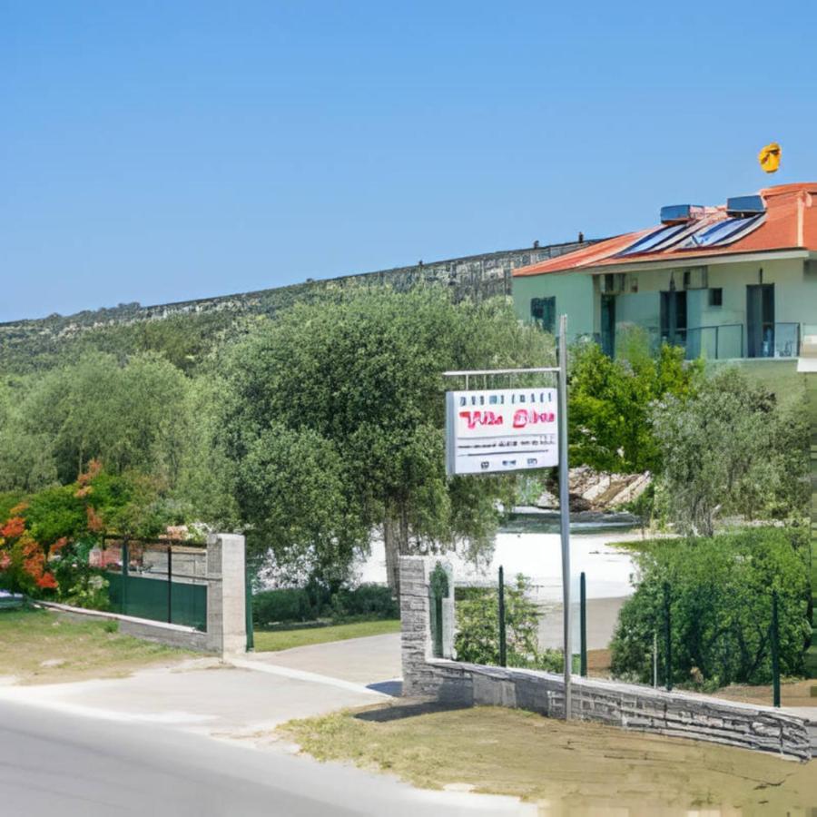 Villa Elista Astris Bagian luar foto